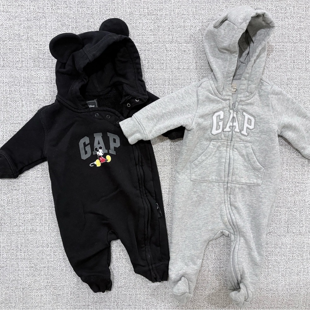 GAP Baby One-Piece Hooded Romper in Black and Light Gray